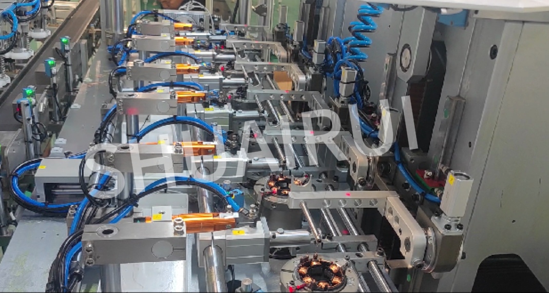 無刷六工位內繞機